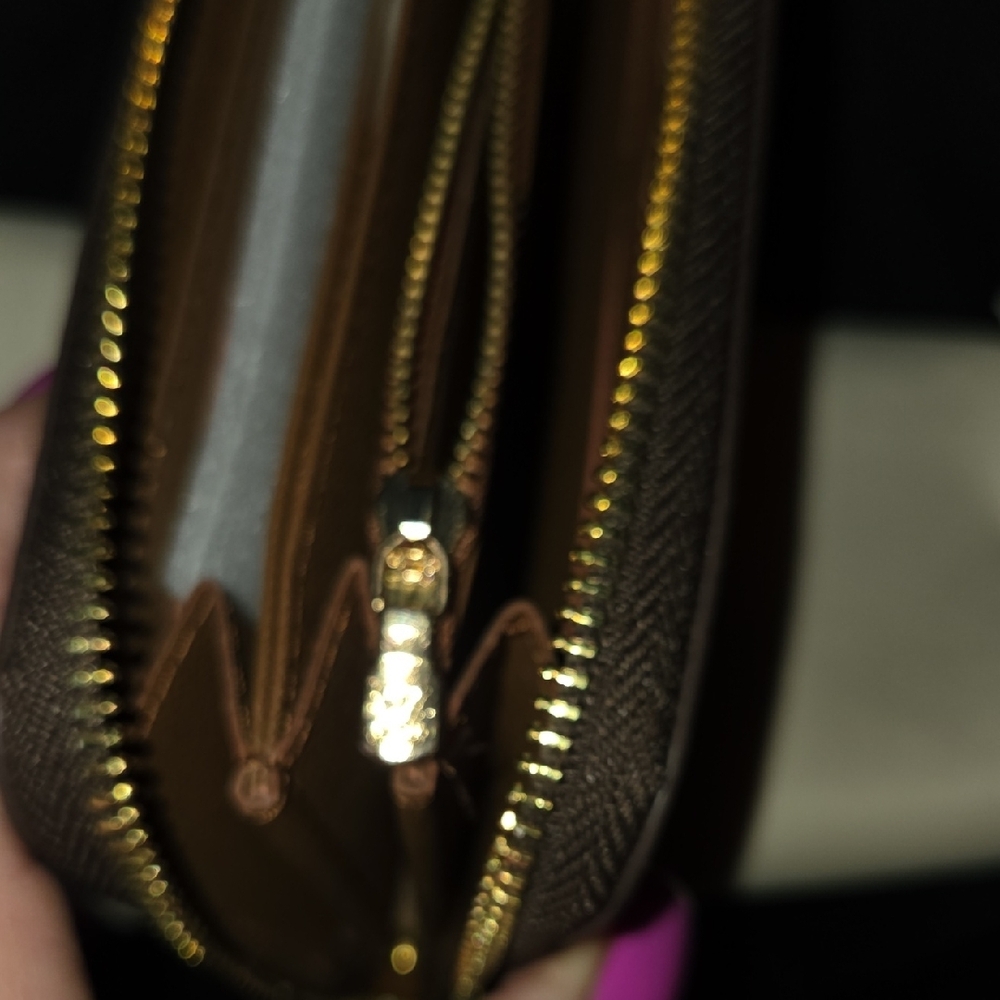 Louis Vuitton Tan Wallet - Picture 7 of 11